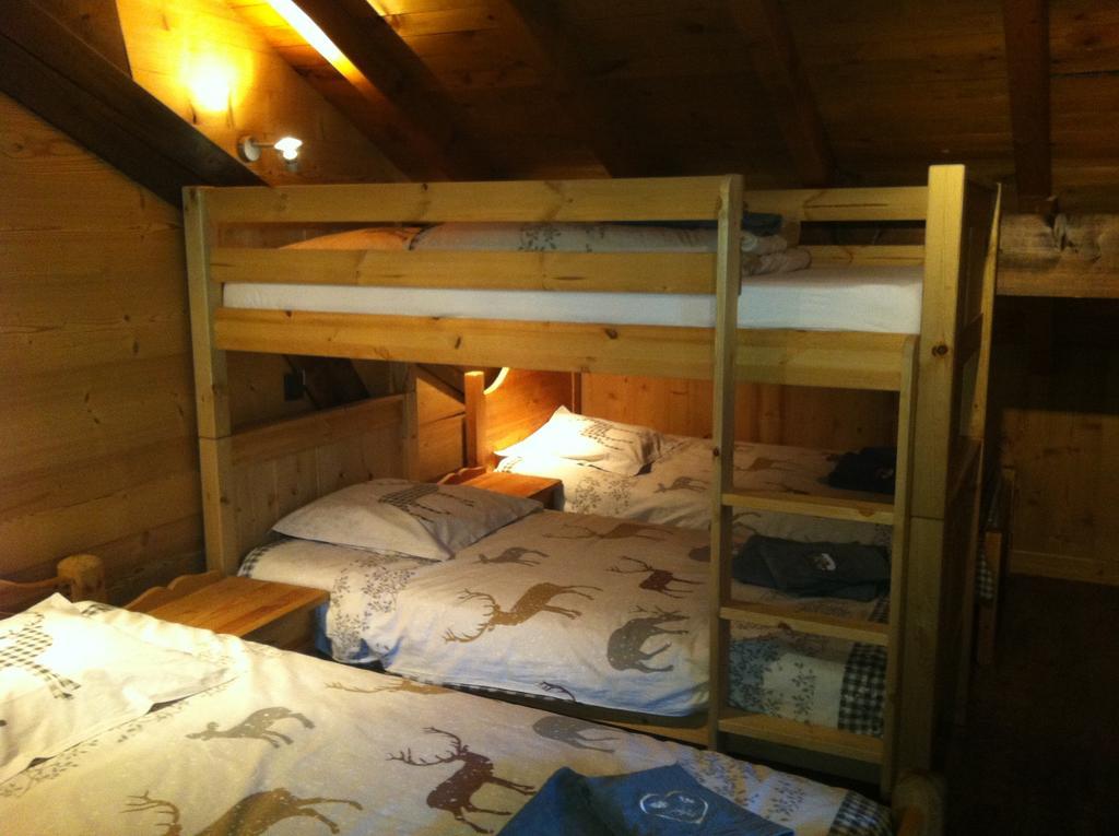 Chalet Narcisse Sixt-Fer-a-Cheval Room photo